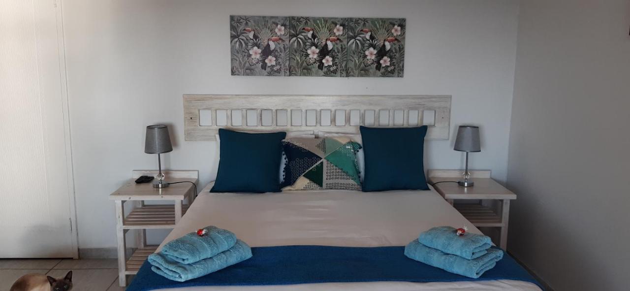 Ocean View Guest House Jeffreys Bay Exterior photo