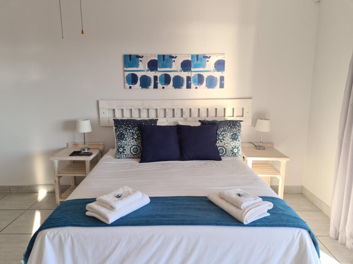Ocean View Guest House Jeffreys Bay Exterior photo